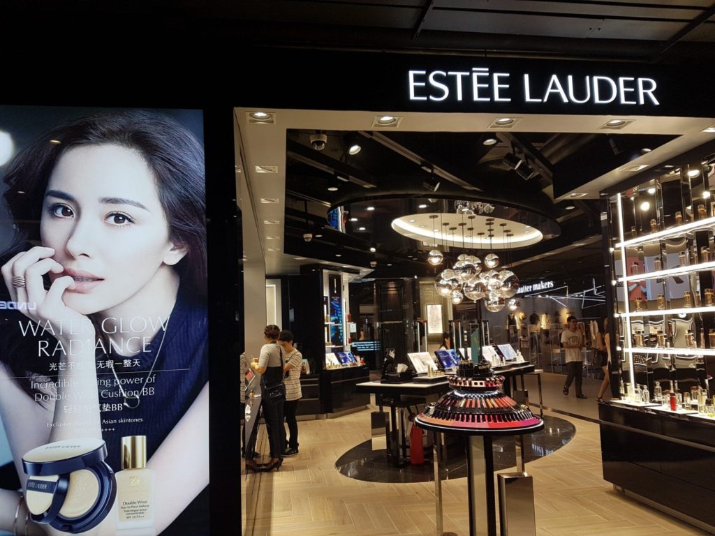 Estée Lauder Boosts Digital Sales 60% Via Livestreaming, Virtual Try-Ons